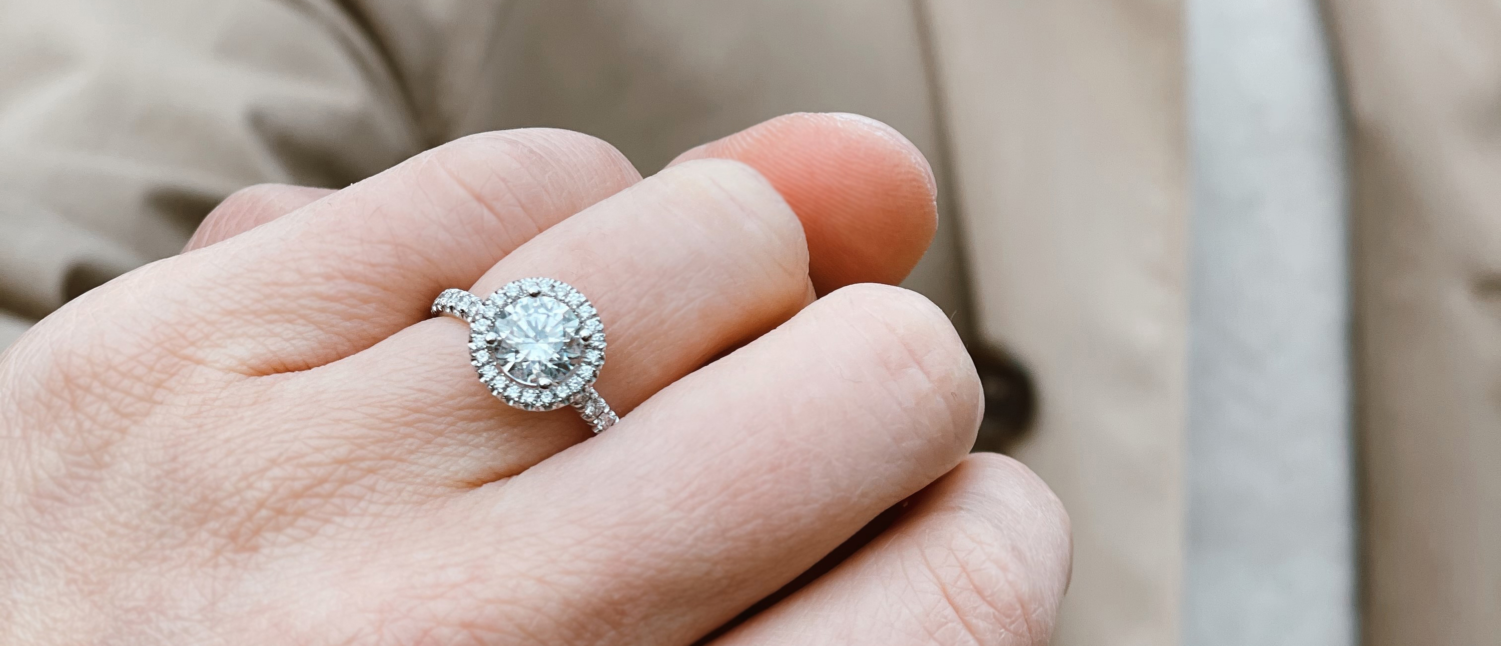 5 Tips For A Perfect Engagement Ring - BAUNAT
